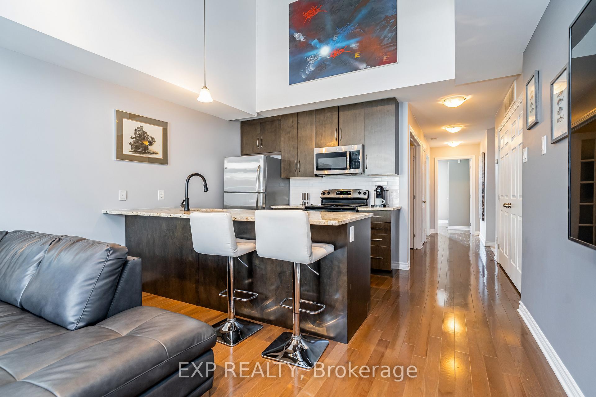 Photo 6 of Unit G, 330 Everest Private, Ottawa, Elmvale Acres — HOMEH