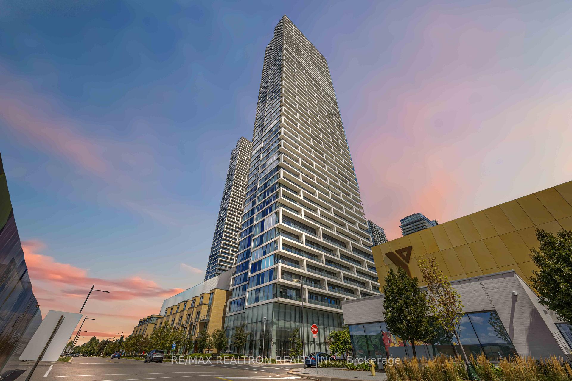 Front of Unit 4309, 5 Buttermill Avenue