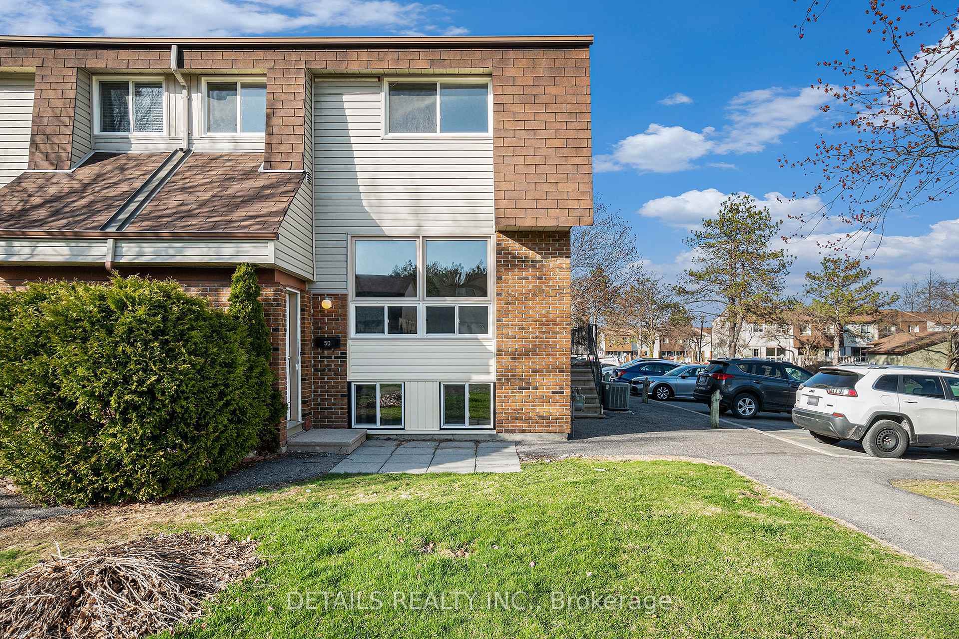 Photo 1 of 5D Forester Crescent, Ottawa, Westcliffe Estates — HOMEH