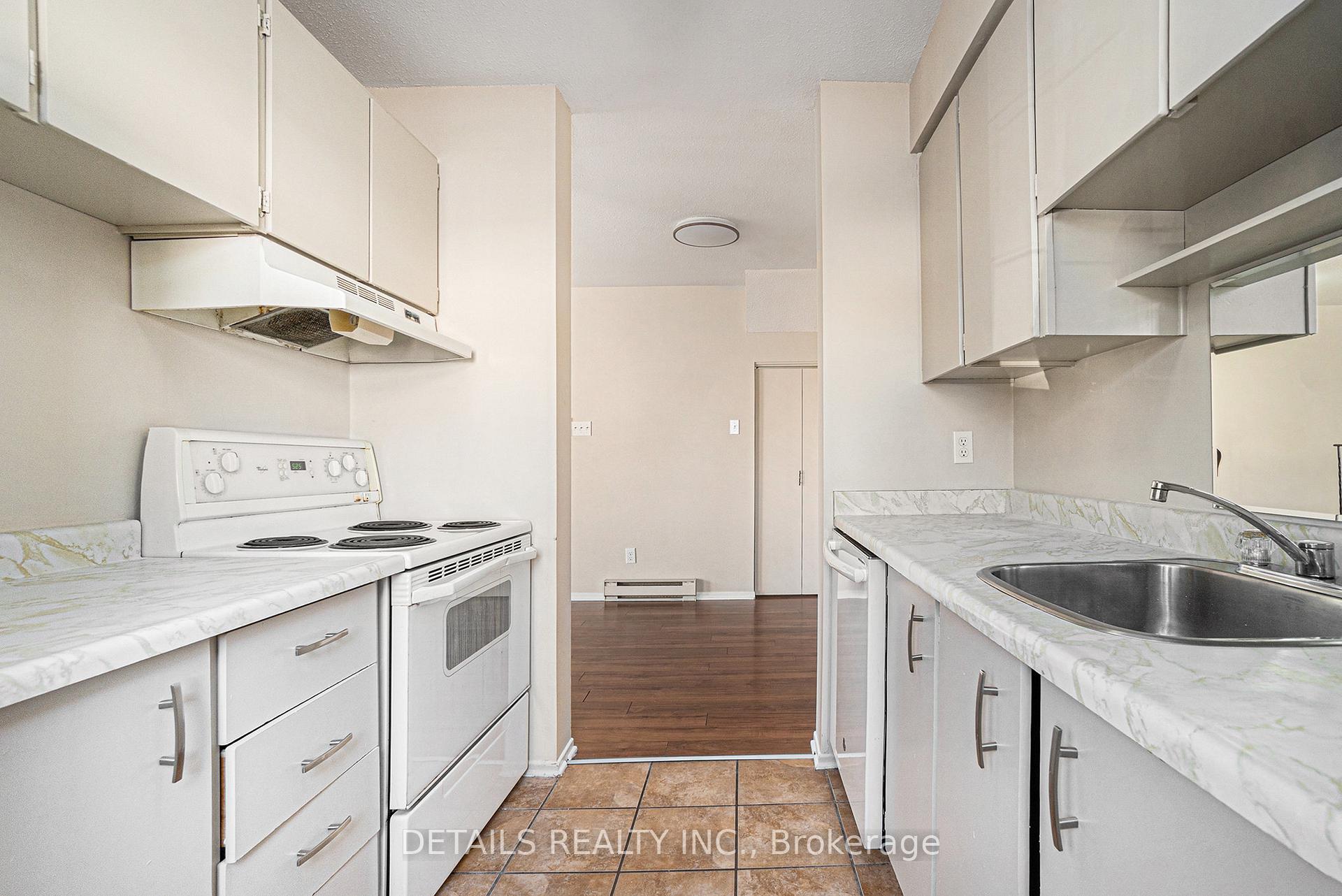 Photo 15 of 5D Forester Crescent, Ottawa, Westcliffe Estates — HOMEH