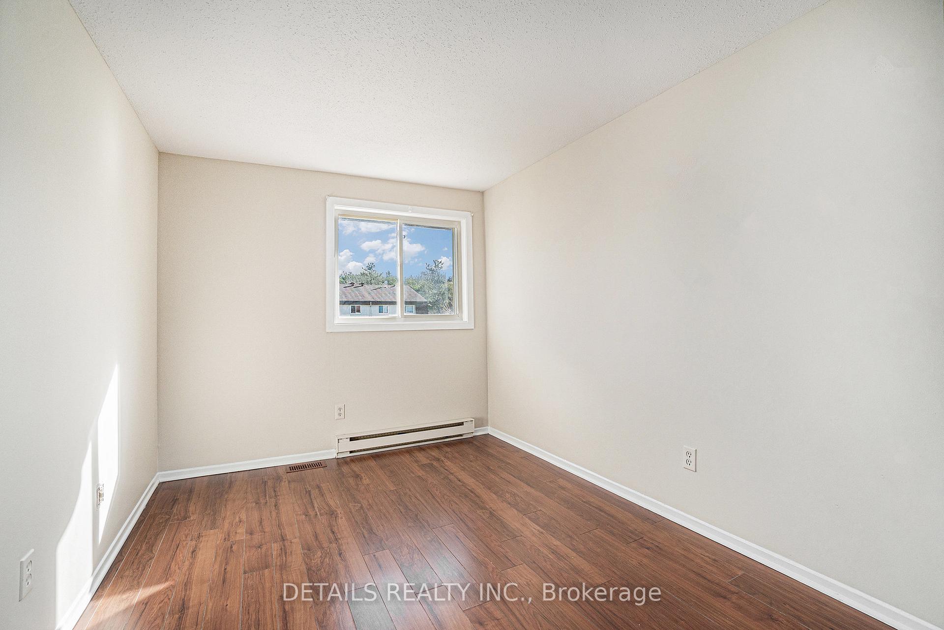 Photo 21 of 5D Forester Crescent, Ottawa, Westcliffe Estates — HOMEH