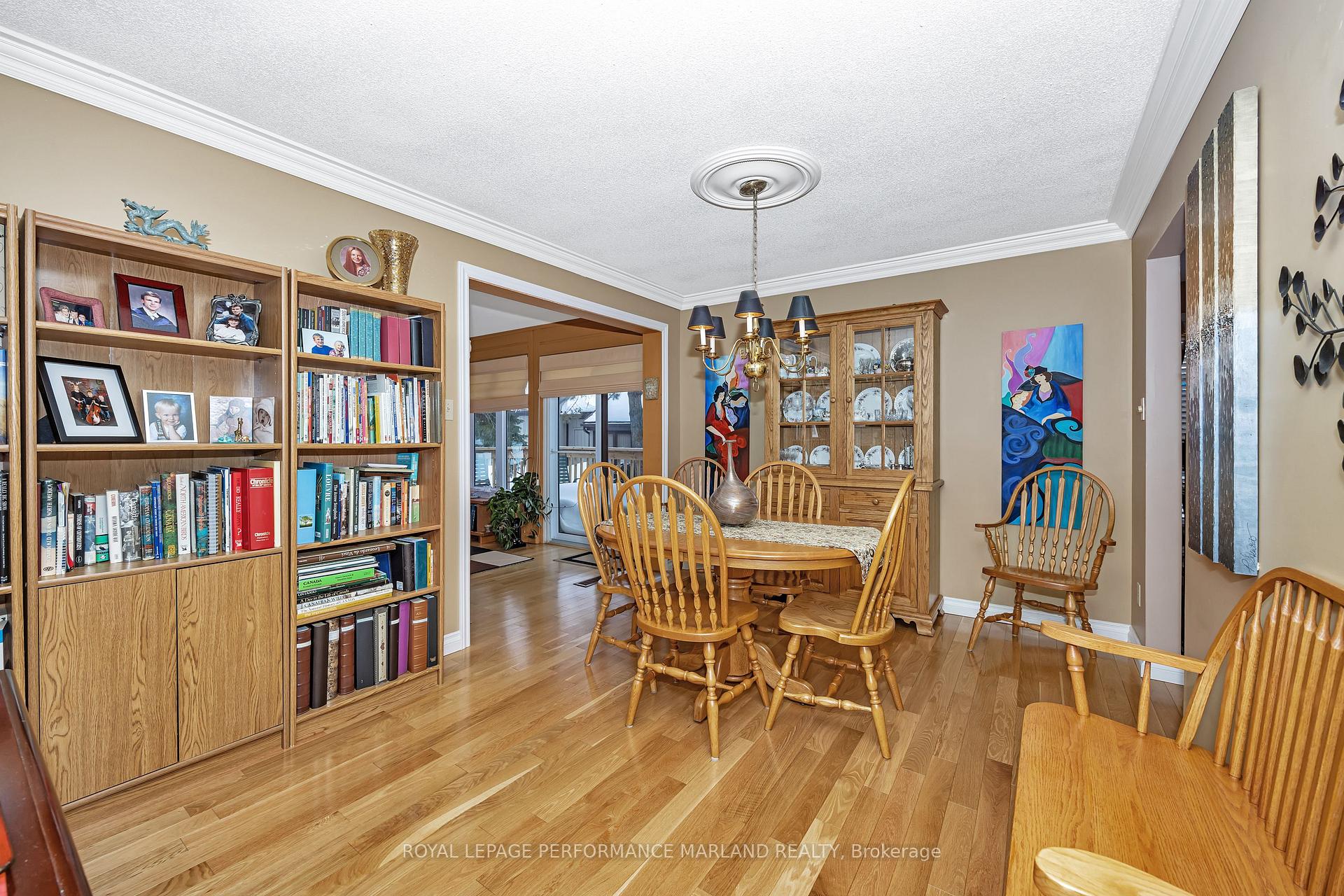 Photo 5 of 12 Glen Abbey Crescent, Ottawa, Stittsville (Central) — HOMEH