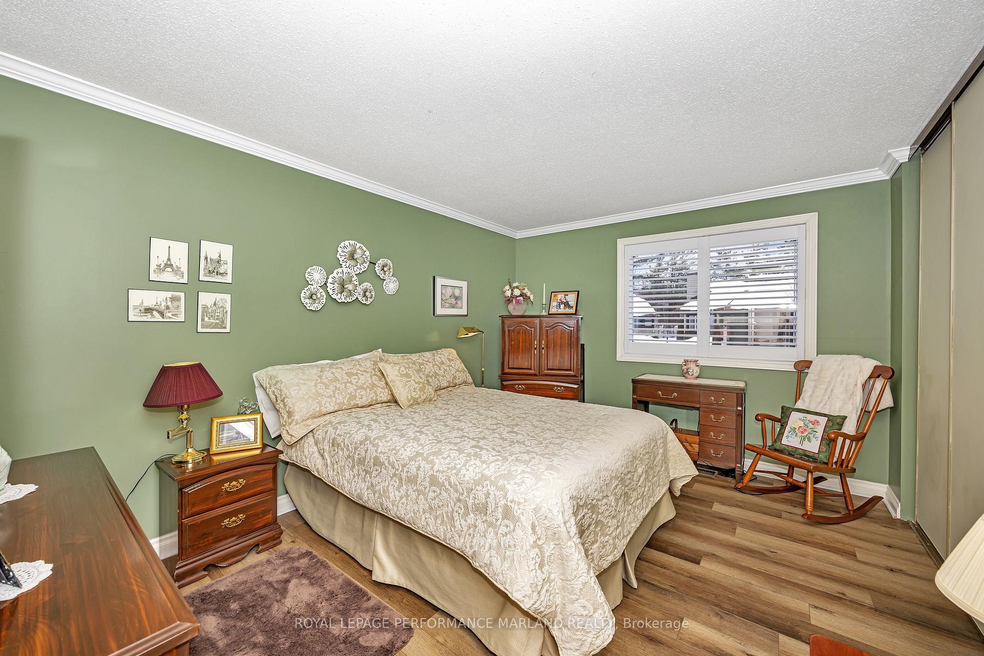 Photo 18 of 12 Glen Abbey Crescent, Ottawa, Stittsville (Central) — HOMEH