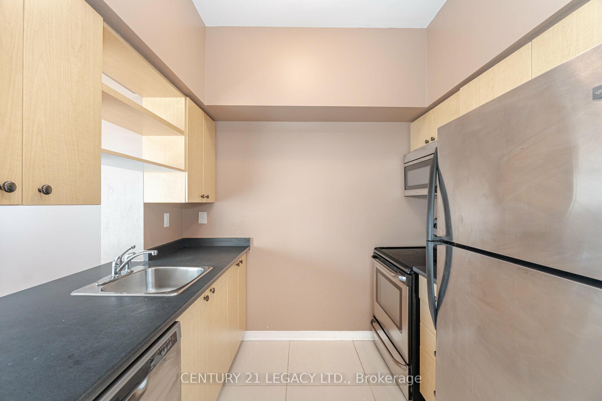 Photo 9 of Unit 1406, 215 Queen Street E, Brampton, Queen Street Corridor — HOMEH