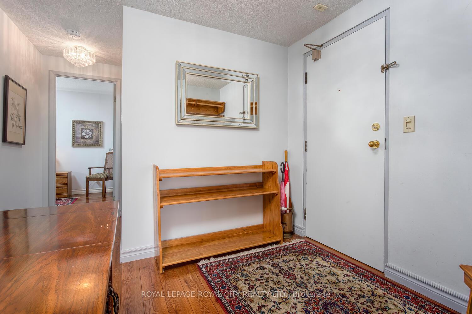 Photo 4 of Unit 708, 358 Waterloo Avenue, Guelph, Junction/Onward Willow — HOMEH