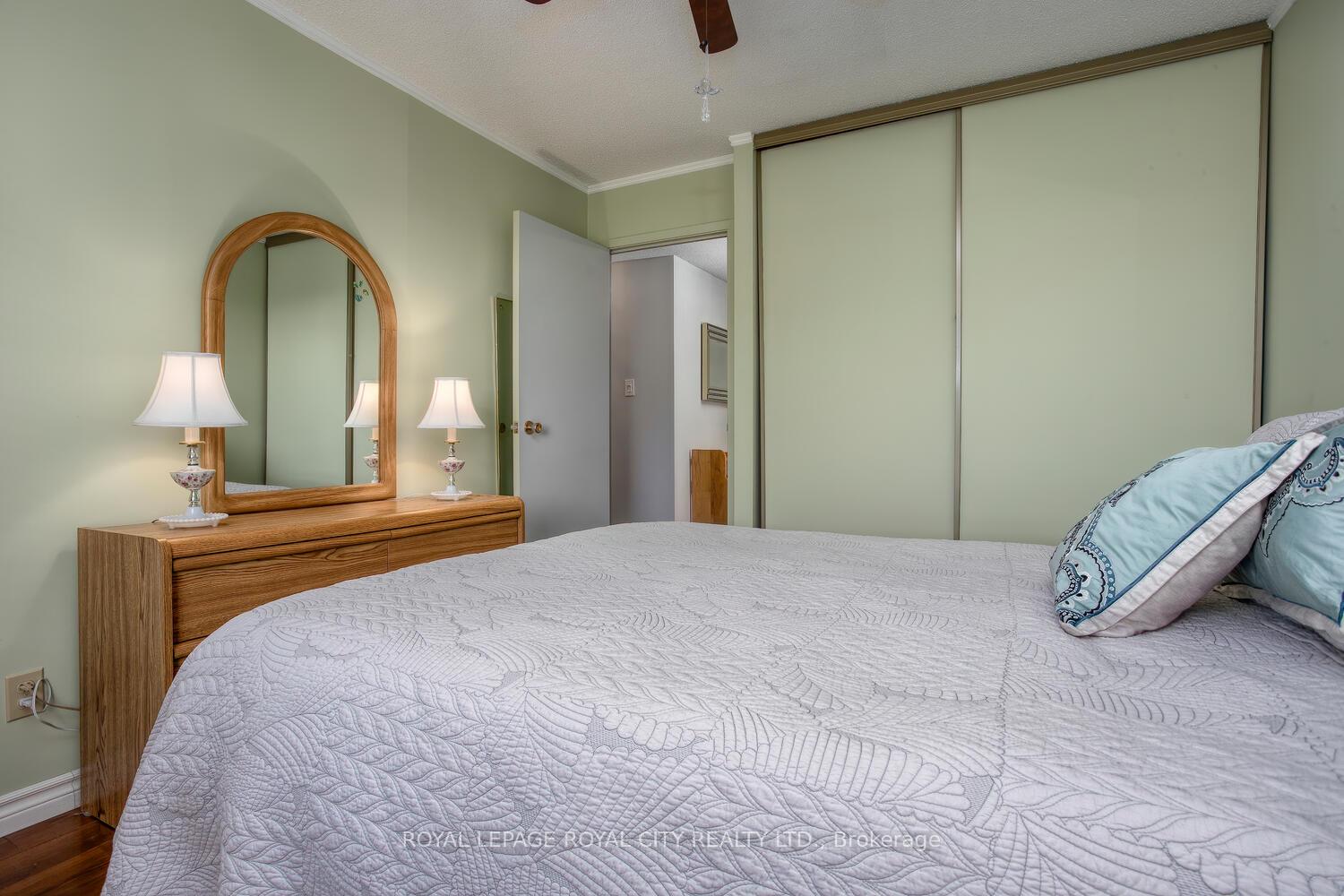 Photo 12 of Unit 708, 358 Waterloo Avenue, Guelph, Junction/Onward Willow — HOMEH
