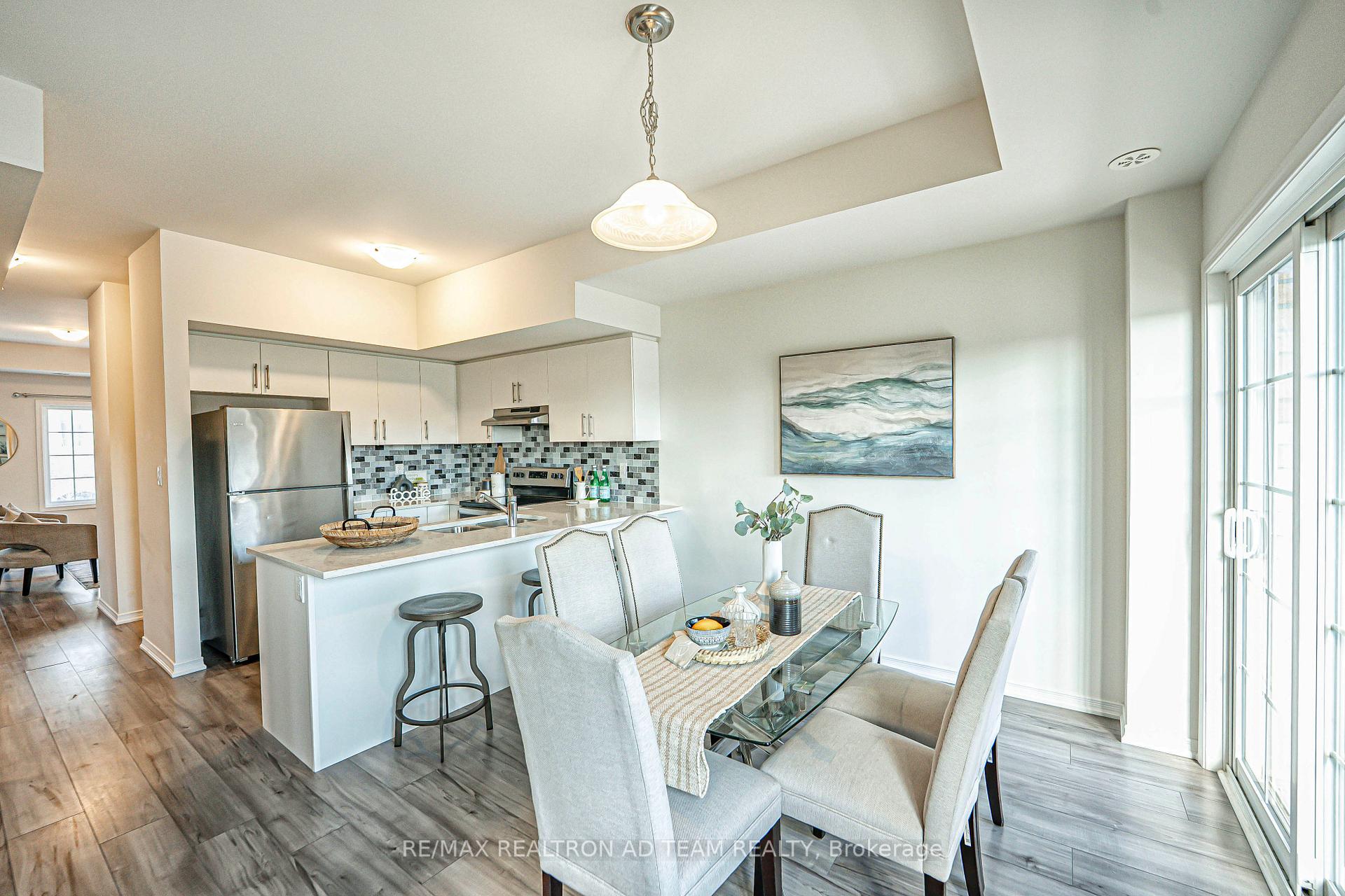 Photo 10 of 205 Royal Northern Path, Oshawa, Windfields — HOMEH