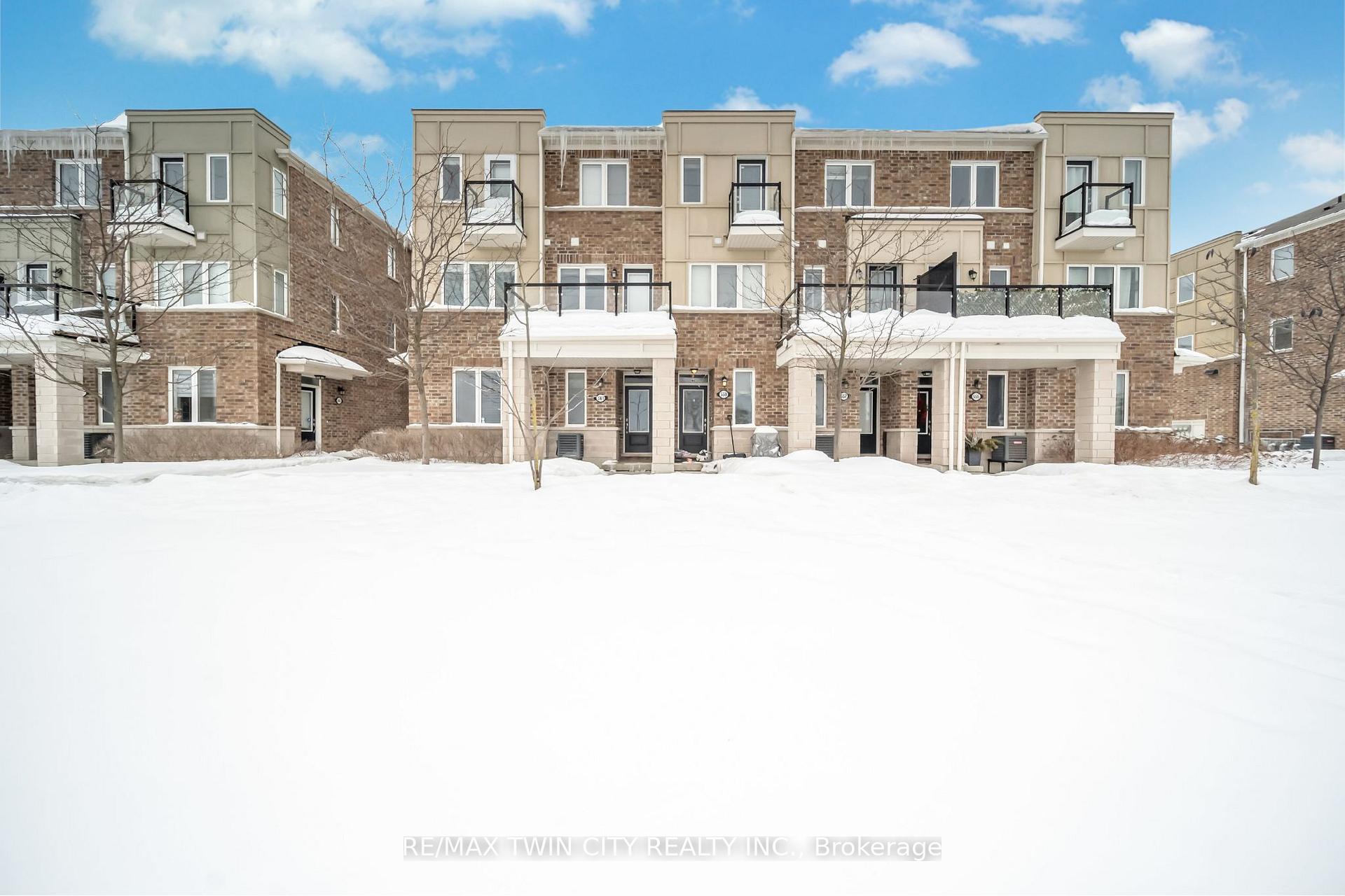 Front of 563 Goldenrod Lane