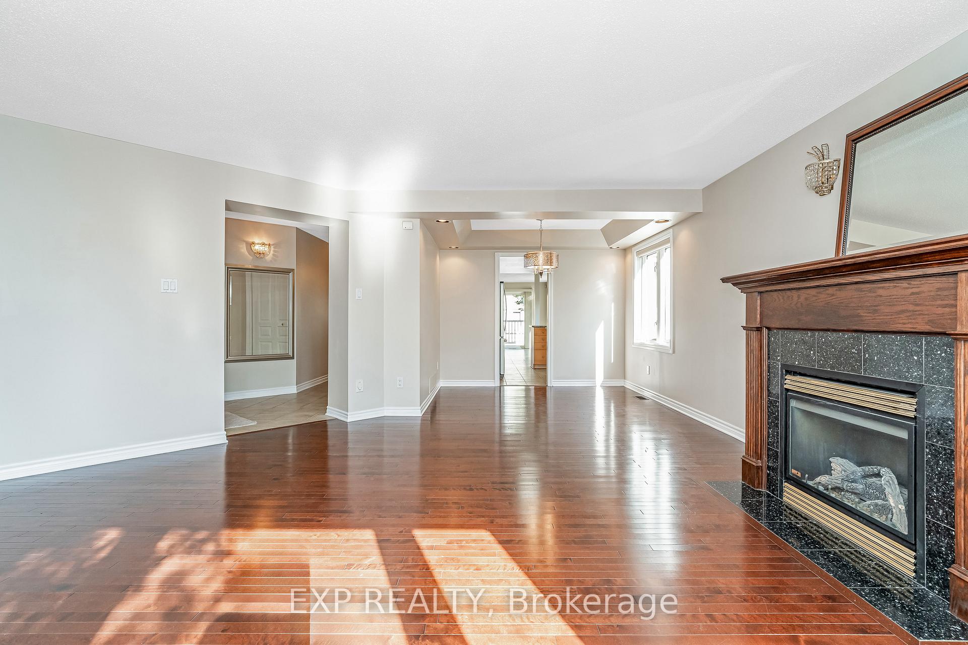 Photo 7 of Unit 5, 20 Edenvale Drive, Ottawa, Kanata - Beaverbrook — HOMEH