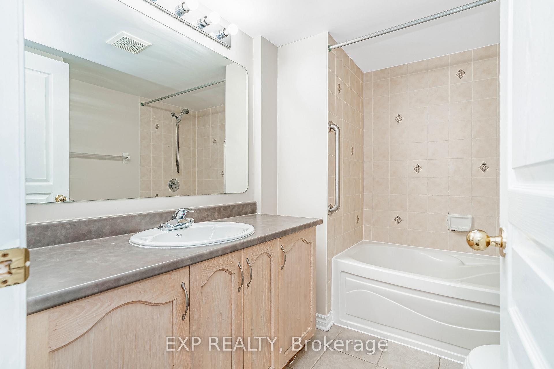 Photo 43 of Unit 5, 20 Edenvale Drive, Ottawa, Kanata - Beaverbrook — HOMEH