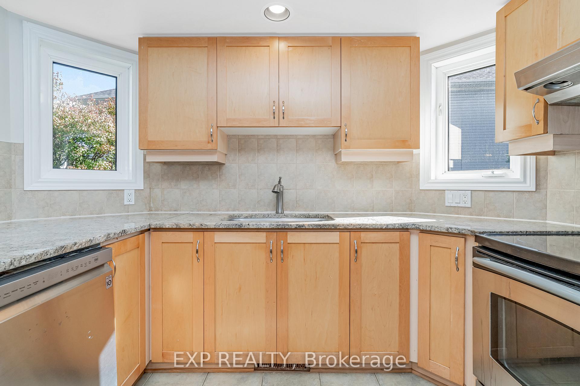 Photo 30 of Unit 5, 20 Edenvale Drive, Ottawa, Kanata - Beaverbrook — HOMEH