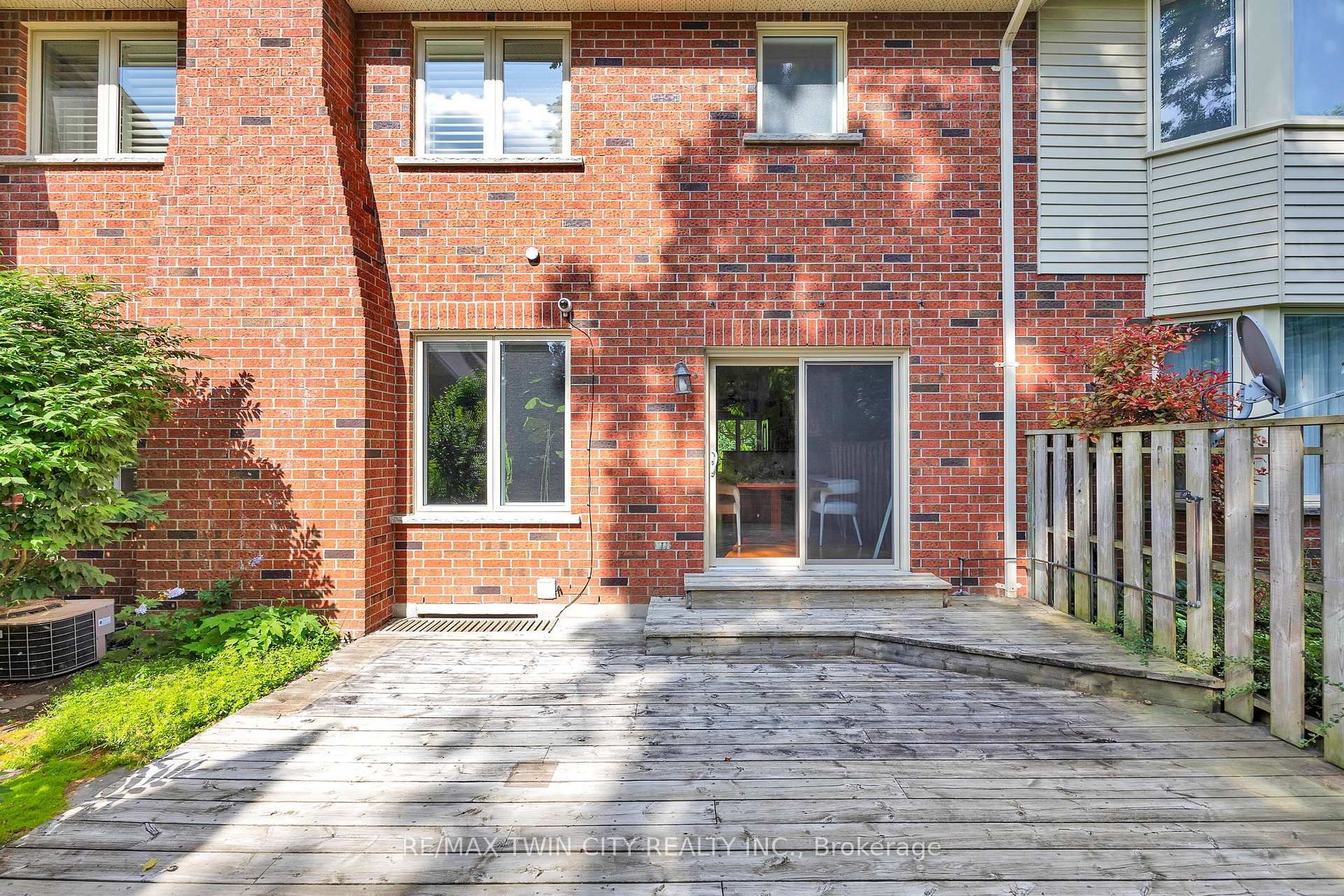 Photo 48 of Unit 3, 405 Glasgow Street, Kitchener — HOMEH