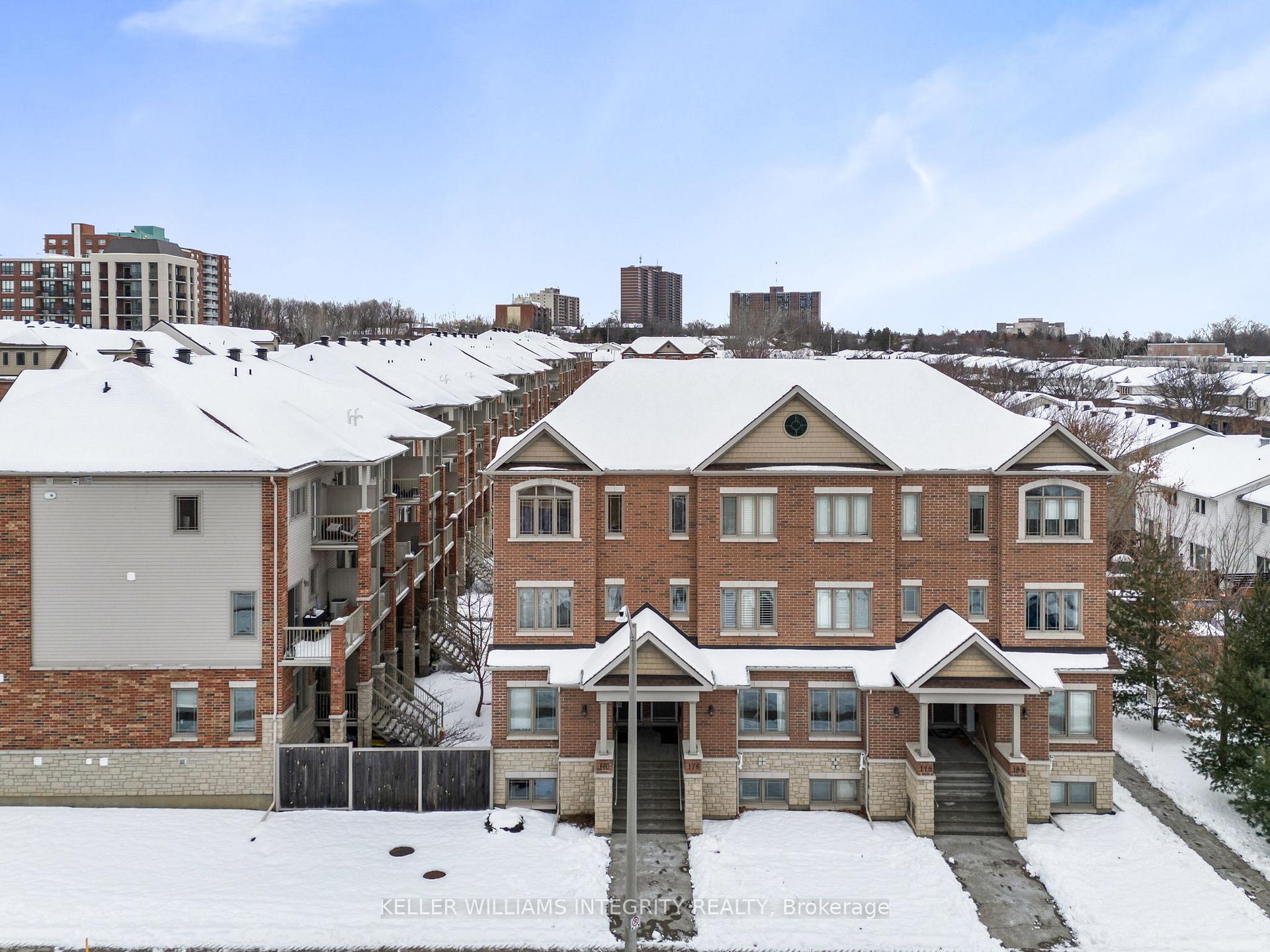 Photo 7 of Unit 18, 176 Den Haag Drive, Ottawa, Carson Meadows — HOMEH