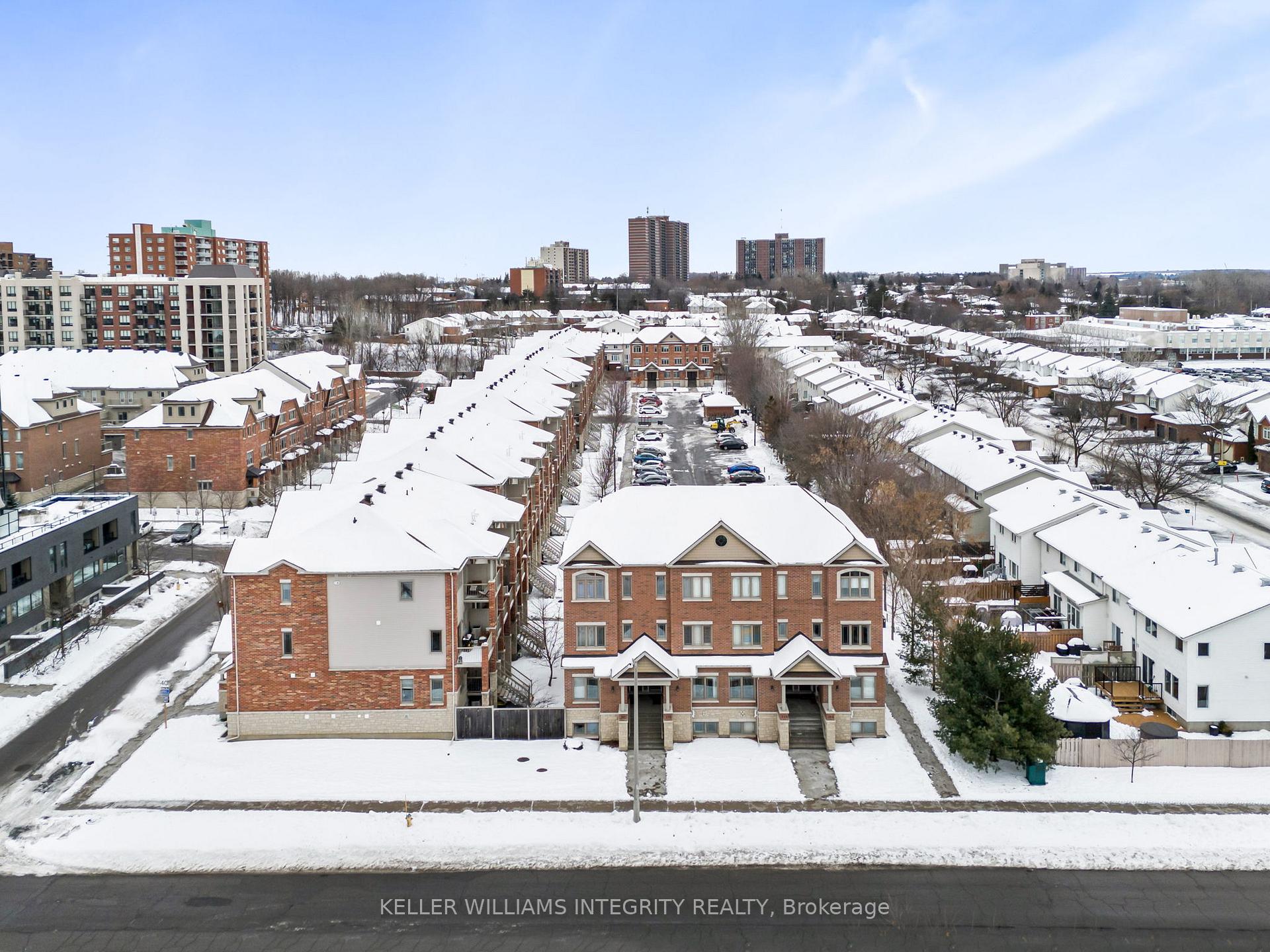 Photo 8 of Unit 18, 176 Den Haag Drive, Ottawa, Carson Meadows — HOMEH