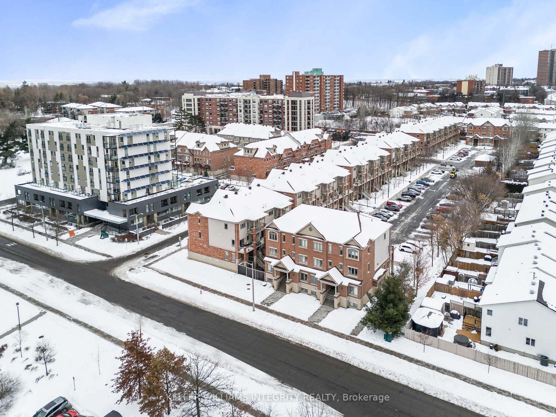Photo 9 of Unit 18, 176 Den Haag Drive, Ottawa, Carson Meadows — HOMEH