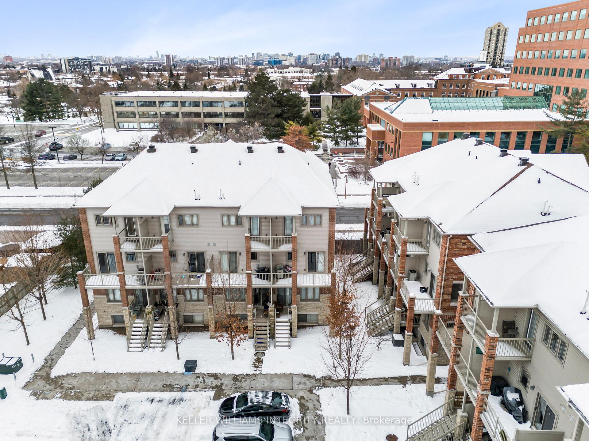 Photo 10 of Unit 18, 176 Den Haag Drive, Ottawa, Carson Meadows — HOMEH