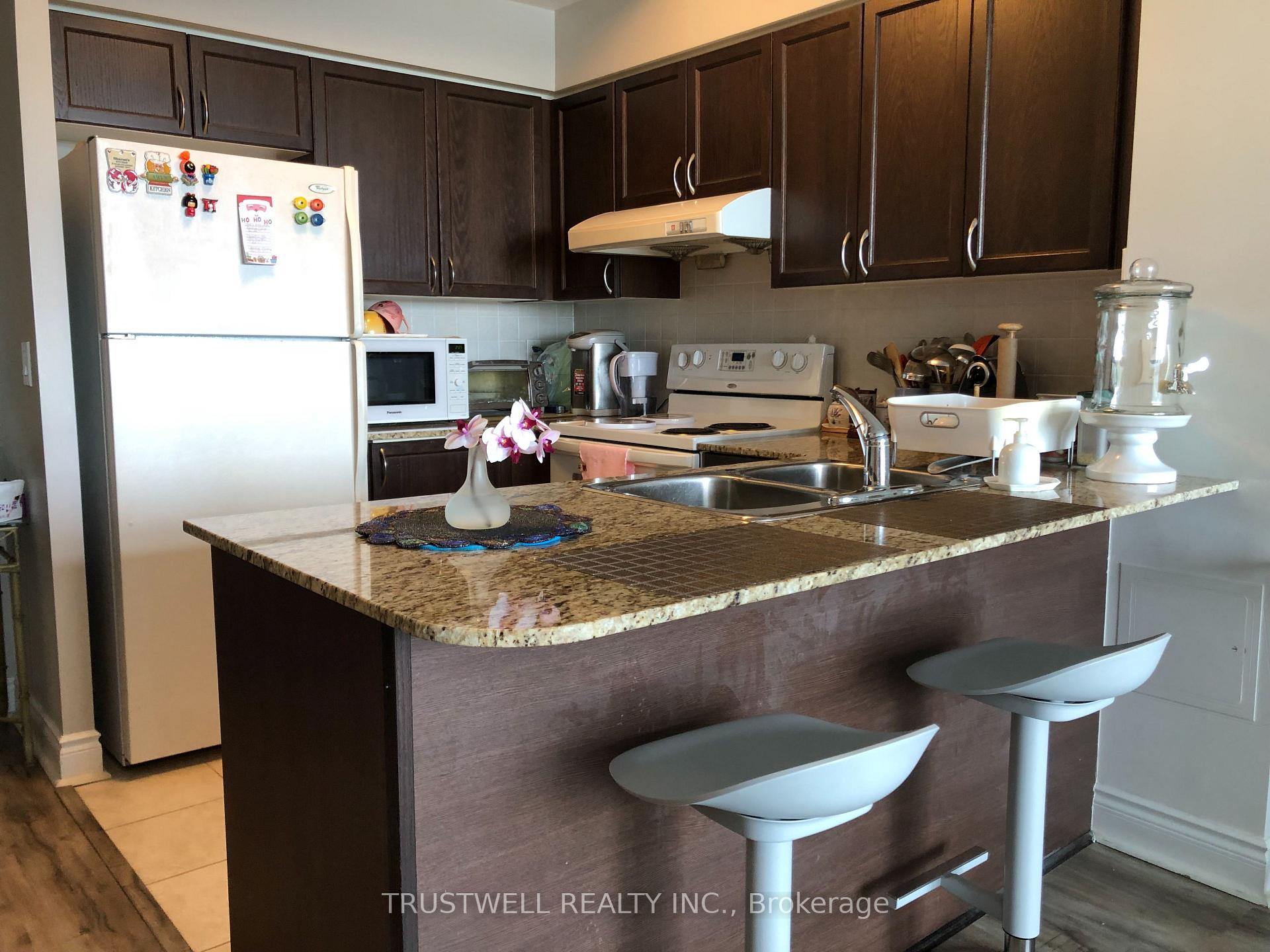 Photo 12 of Unit 912, 32 Clegg Road, Markham, Unionville — HOMEH