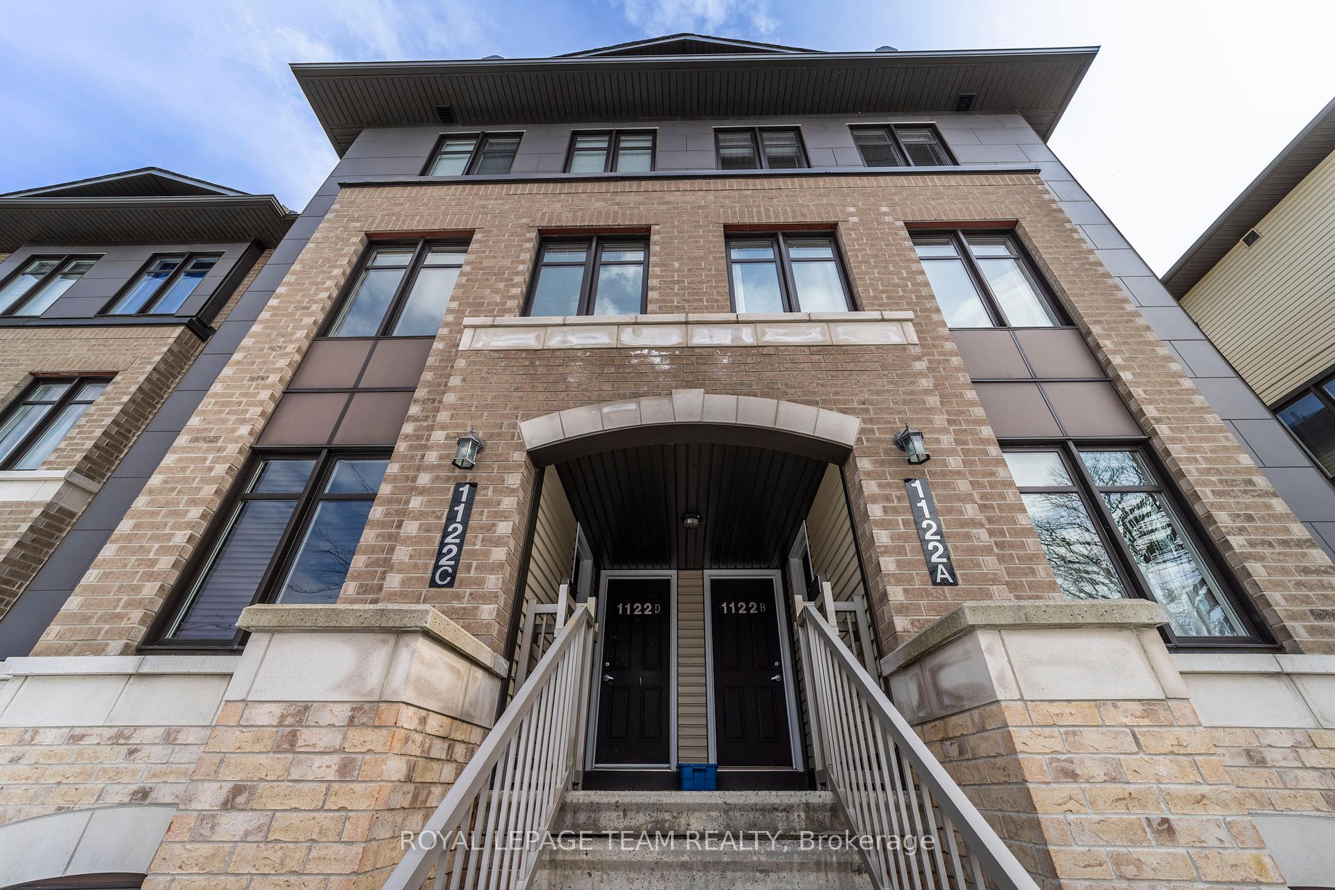 Photo 2 of Unit B, 1122 Klondike Road, Ottawa, Kanata - Morgan's Grant/South March — HOMEH