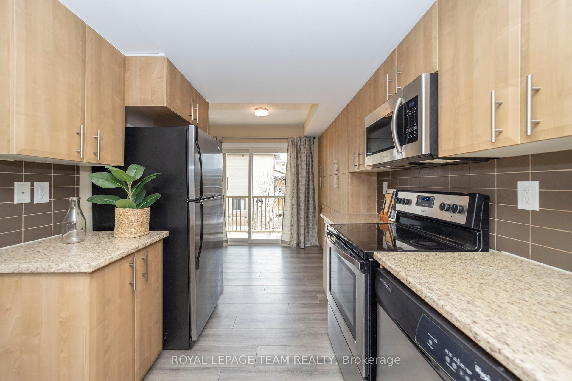Photo 8 of Unit B, 1122 Klondike Road, Ottawa, Kanata - Morgan's Grant/South March — HOMEH