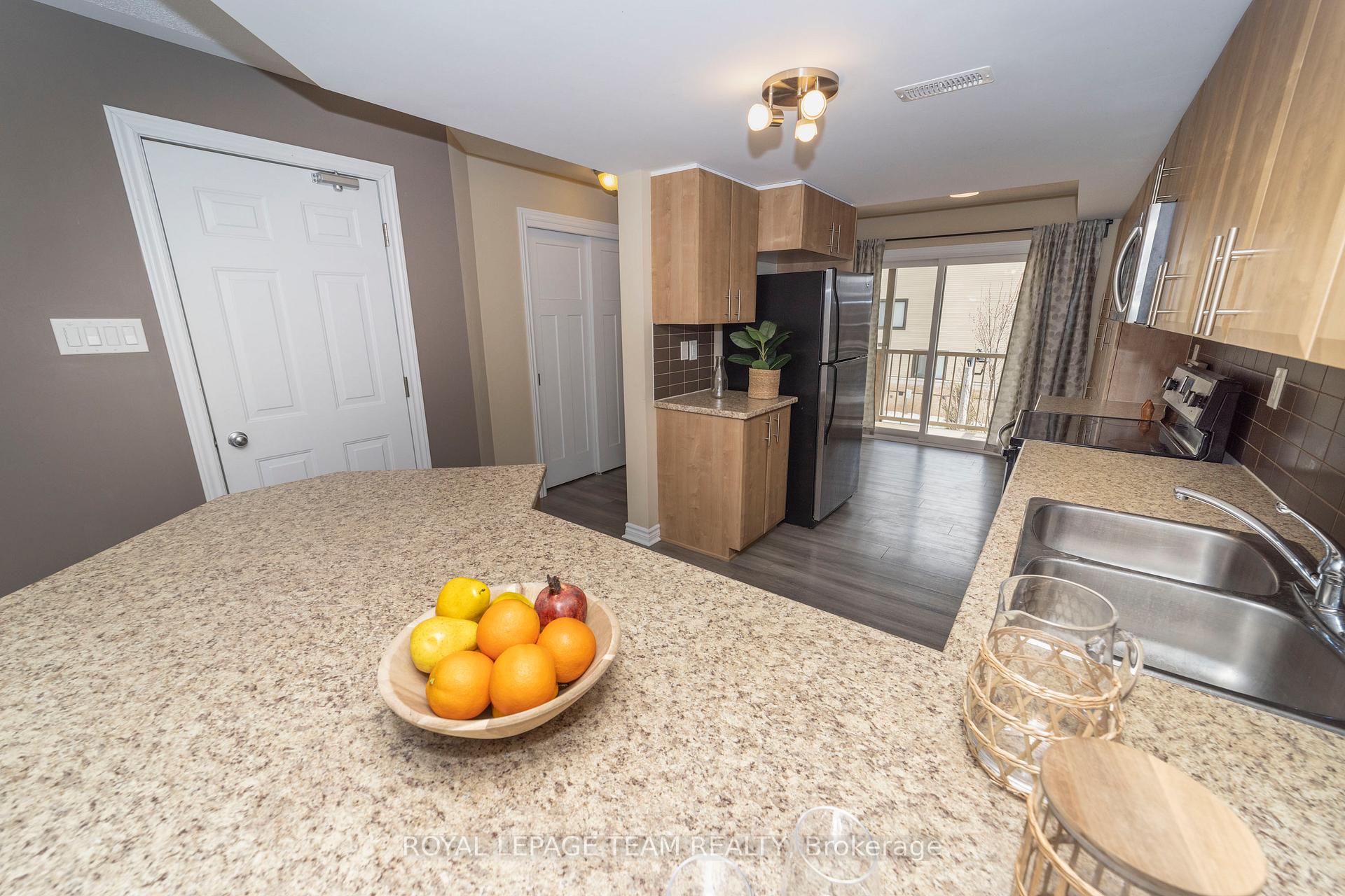 Photo 13 of Unit B, 1122 Klondike Road, Ottawa, Kanata - Morgan's Grant/South March — HOMEH