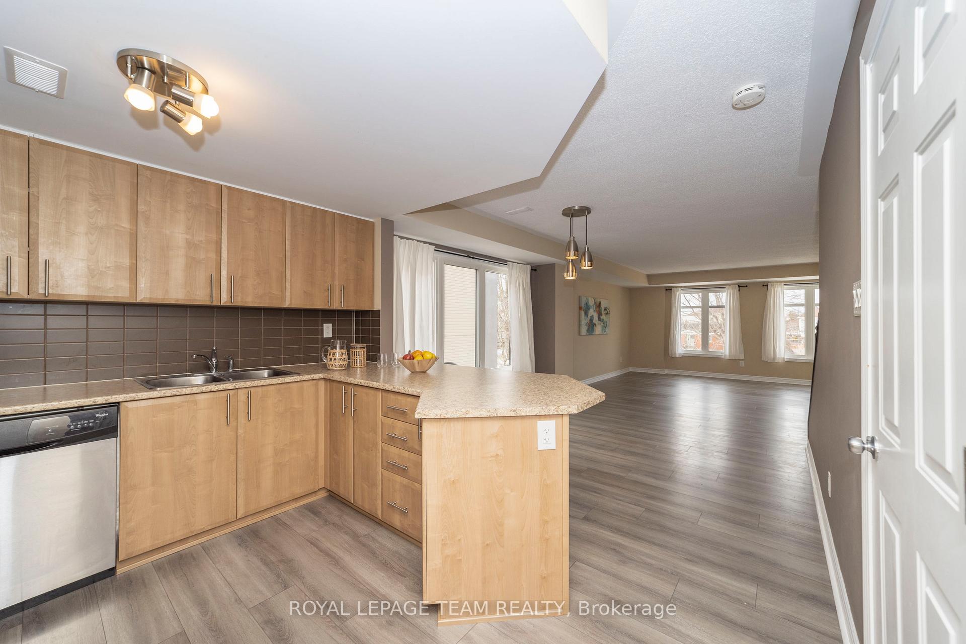 Photo 16 of Unit B, 1122 Klondike Road, Ottawa, Kanata - Morgan's Grant/South March — HOMEH