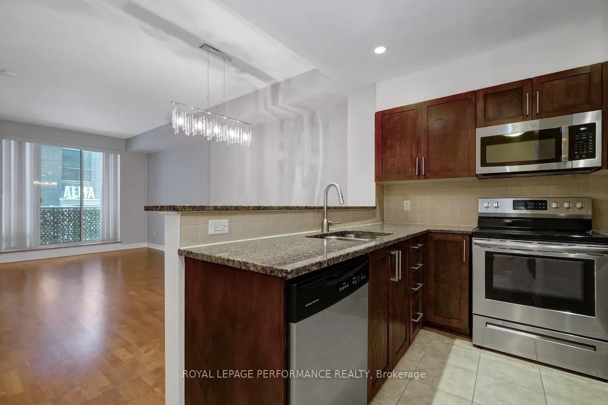 Photo 5 of Unit 107, 200 Besserer Street, Ottawa, Sandy Hill — HOMEH
