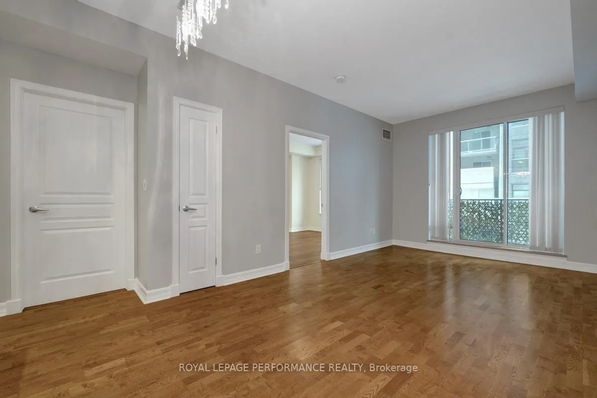 Photo 8 of Unit 107, 200 Besserer Street, Ottawa, Sandy Hill — HOMEH
