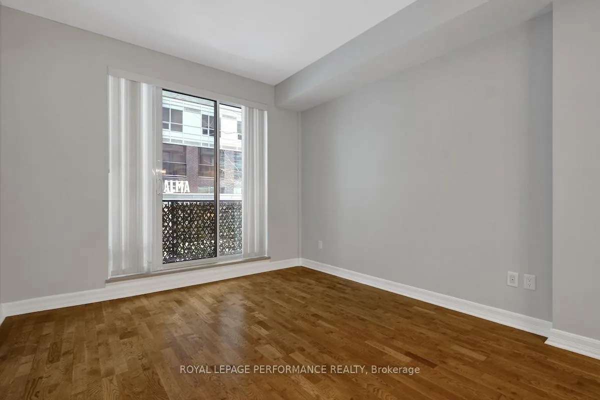 Photo 9 of Unit 107, 200 Besserer Street, Ottawa, Sandy Hill — HOMEH
