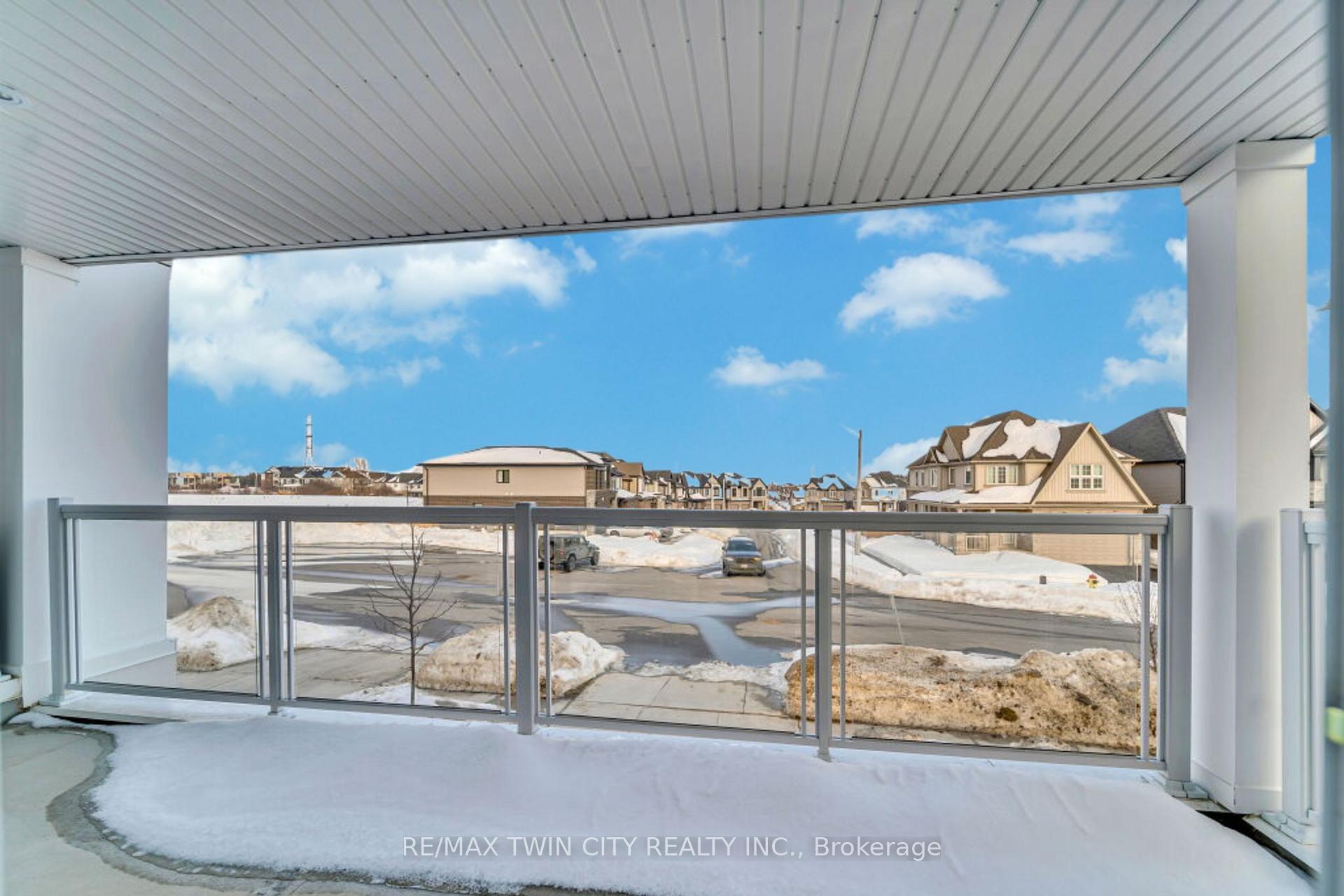 Photo 14 of 27 Valencia Avenue, Kitchener — HOMEH