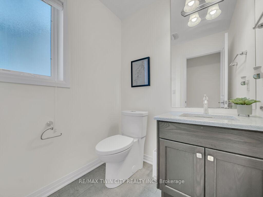 Photo 15 of 27 Valencia Avenue, Kitchener — HOMEH