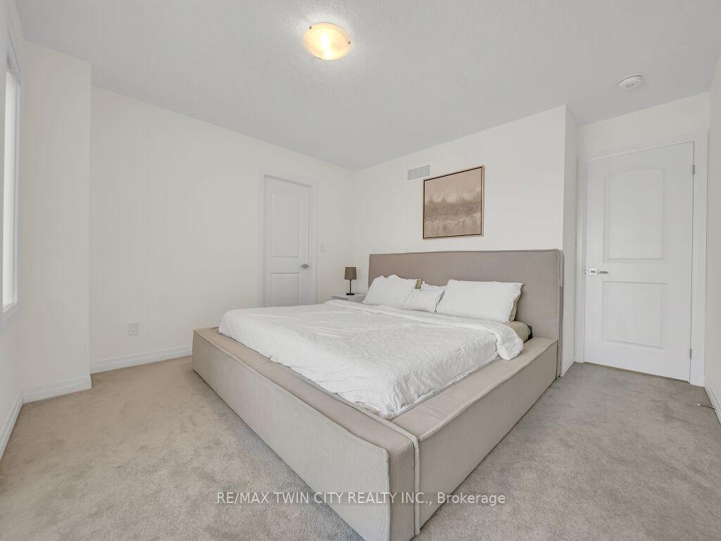 Photo 18 of 27 Valencia Avenue, Kitchener — HOMEH