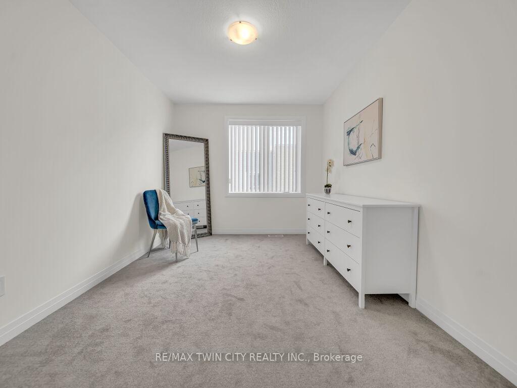 Photo 22 of 27 Valencia Avenue, Kitchener — HOMEH