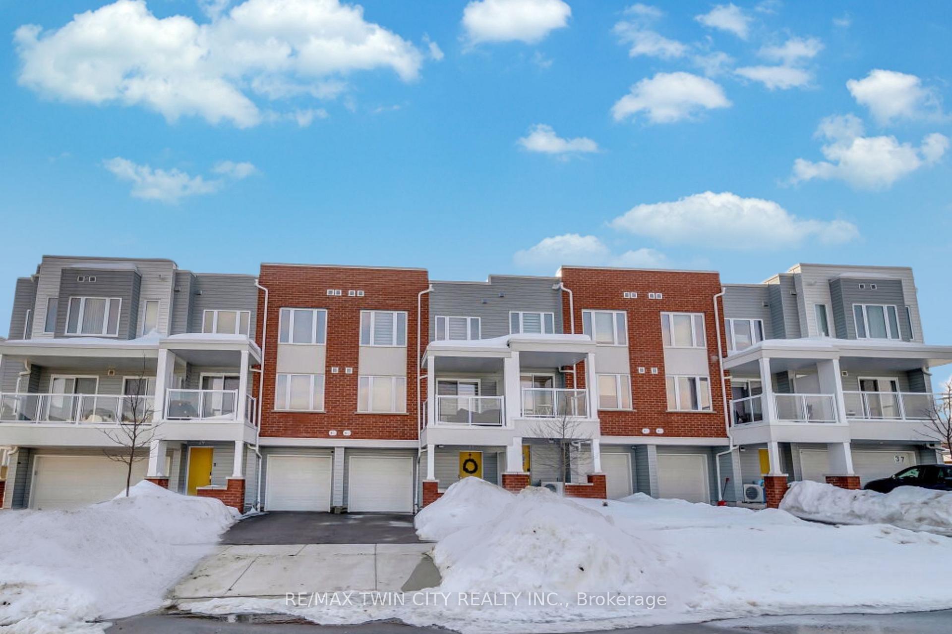 Photo 28 of 27 Valencia Avenue, Kitchener — HOMEH