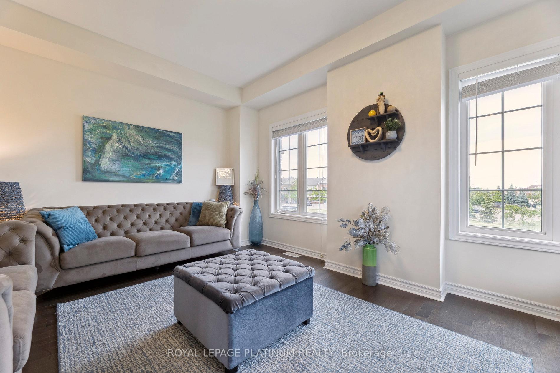 Photo 15 of 98 Ferris Square, Clarington, Courtice — HOMEH