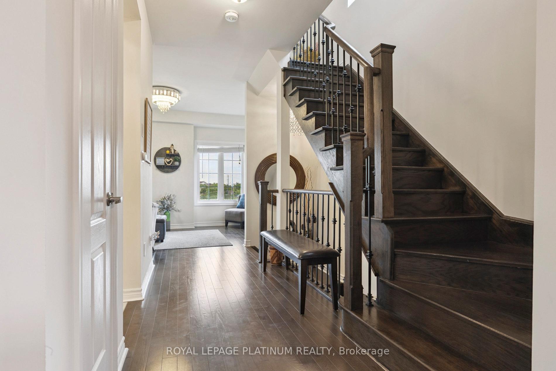 Photo 20 of 98 Ferris Square, Clarington, Courtice — HOMEH