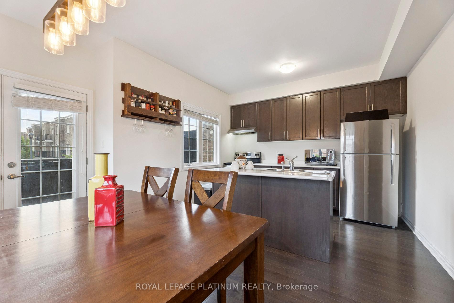 Photo 23 of 98 Ferris Square, Clarington, Courtice — HOMEH