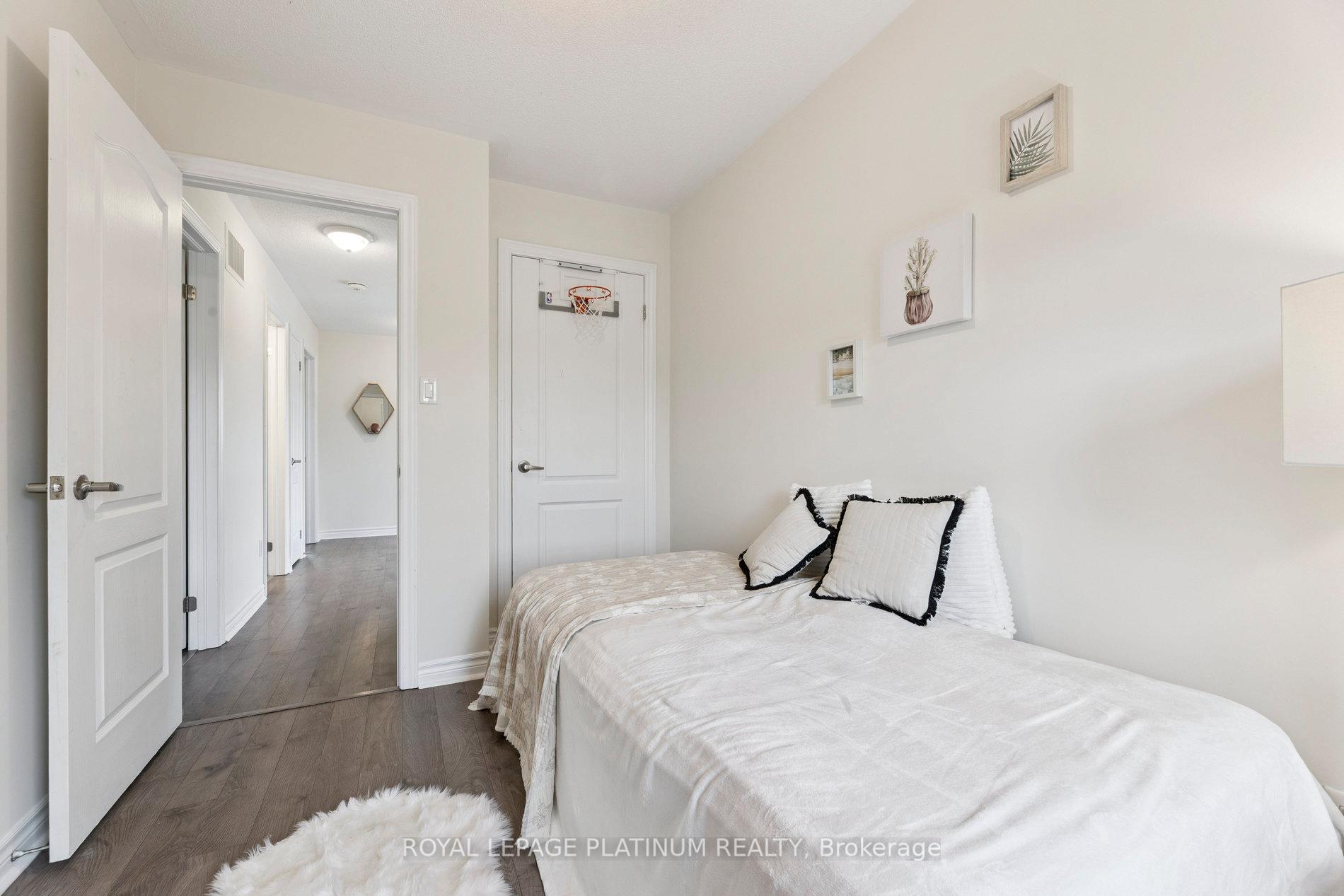 Photo 34 of 98 Ferris Square, Clarington, Courtice — HOMEH