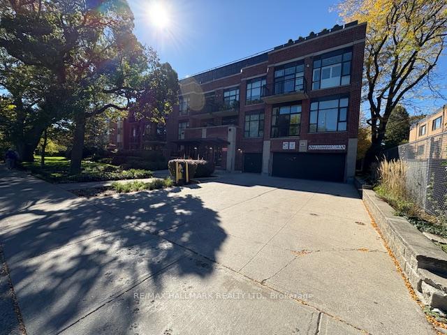 Photo 2 of Unit 313, 66 Kippendavie Avenue, Toronto, The Beaches — HOMEH
