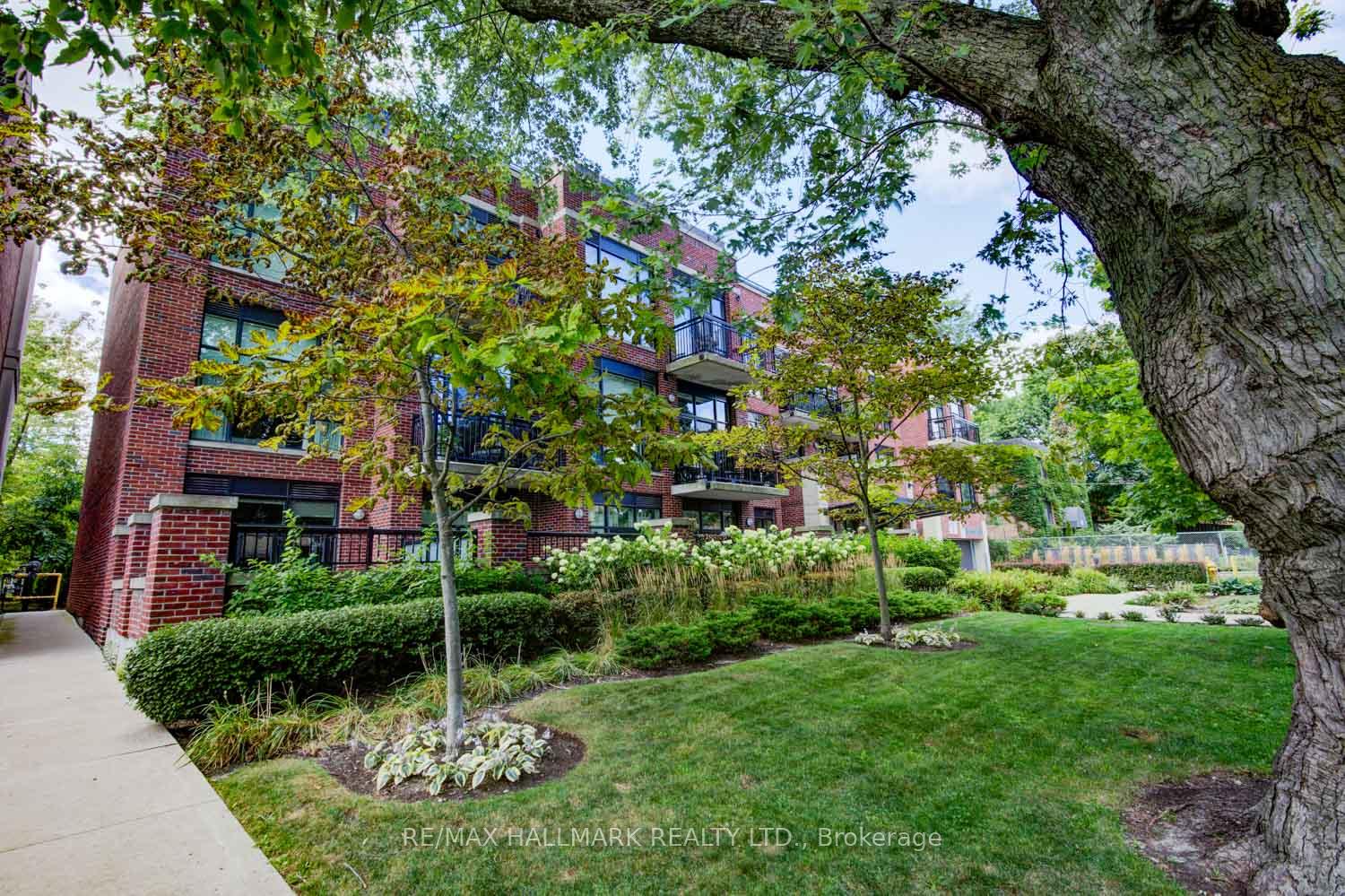 Photo 23 of Unit 313, 66 Kippendavie Avenue, Toronto, The Beaches — HOMEH