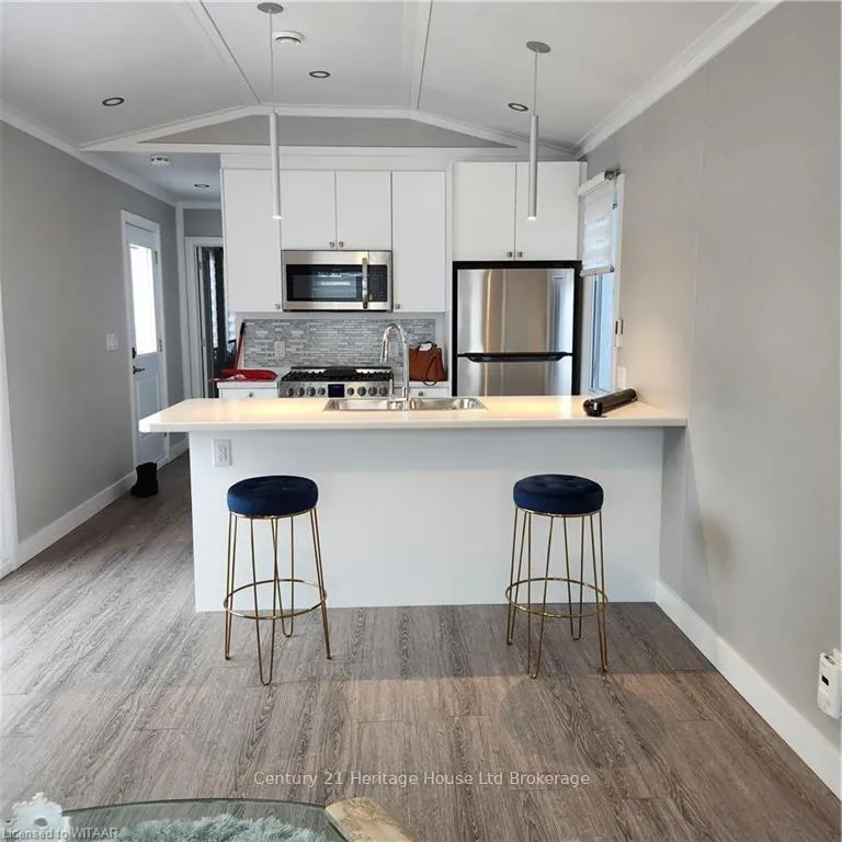 Photo 5 of Unit 18, 296 West Quarter Town Road, Brant, Brantford Twp — HOMEH