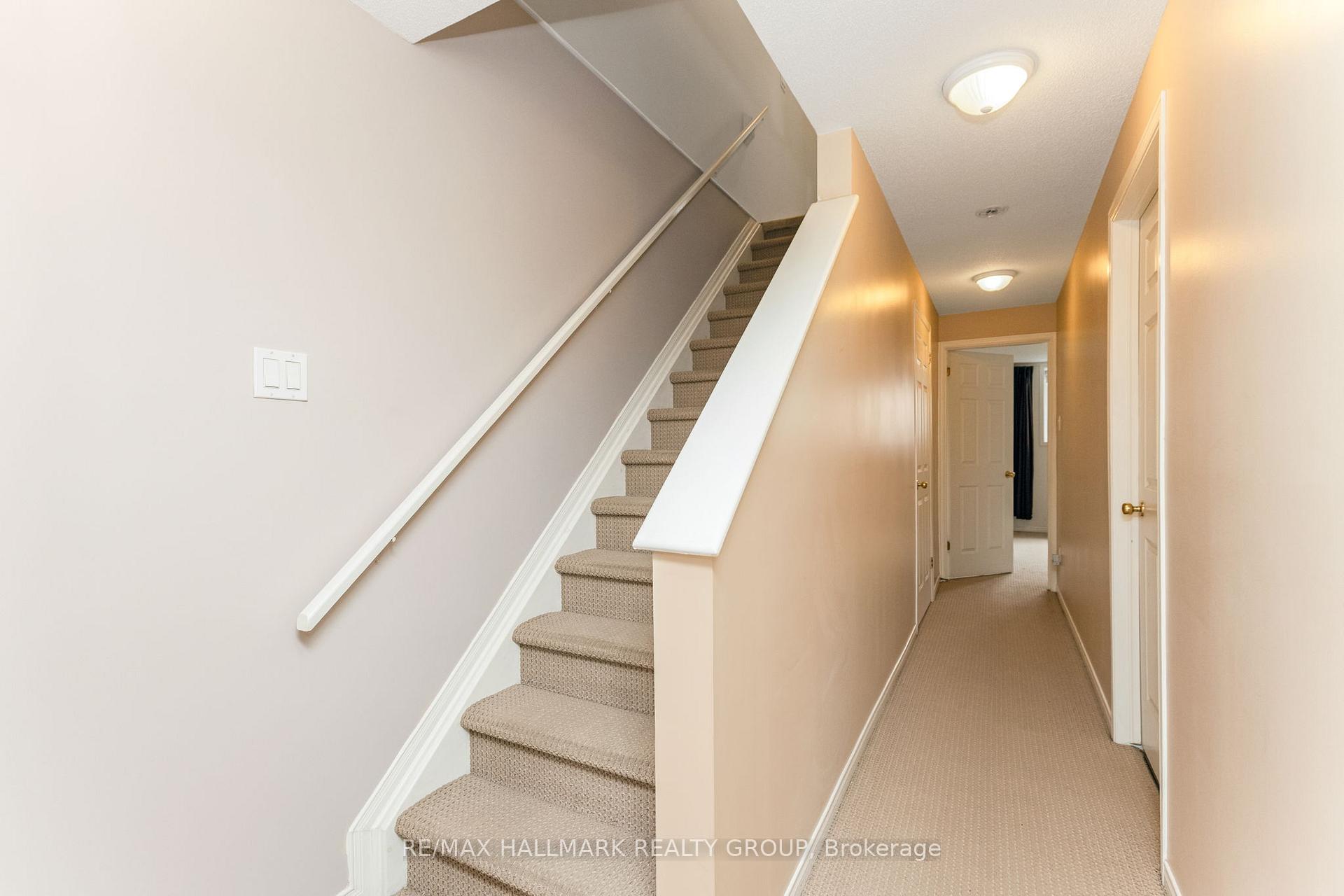 Photo 16 of 896 Longfields Drive, Ottawa, Barrhaven - Longfields — HOMEH