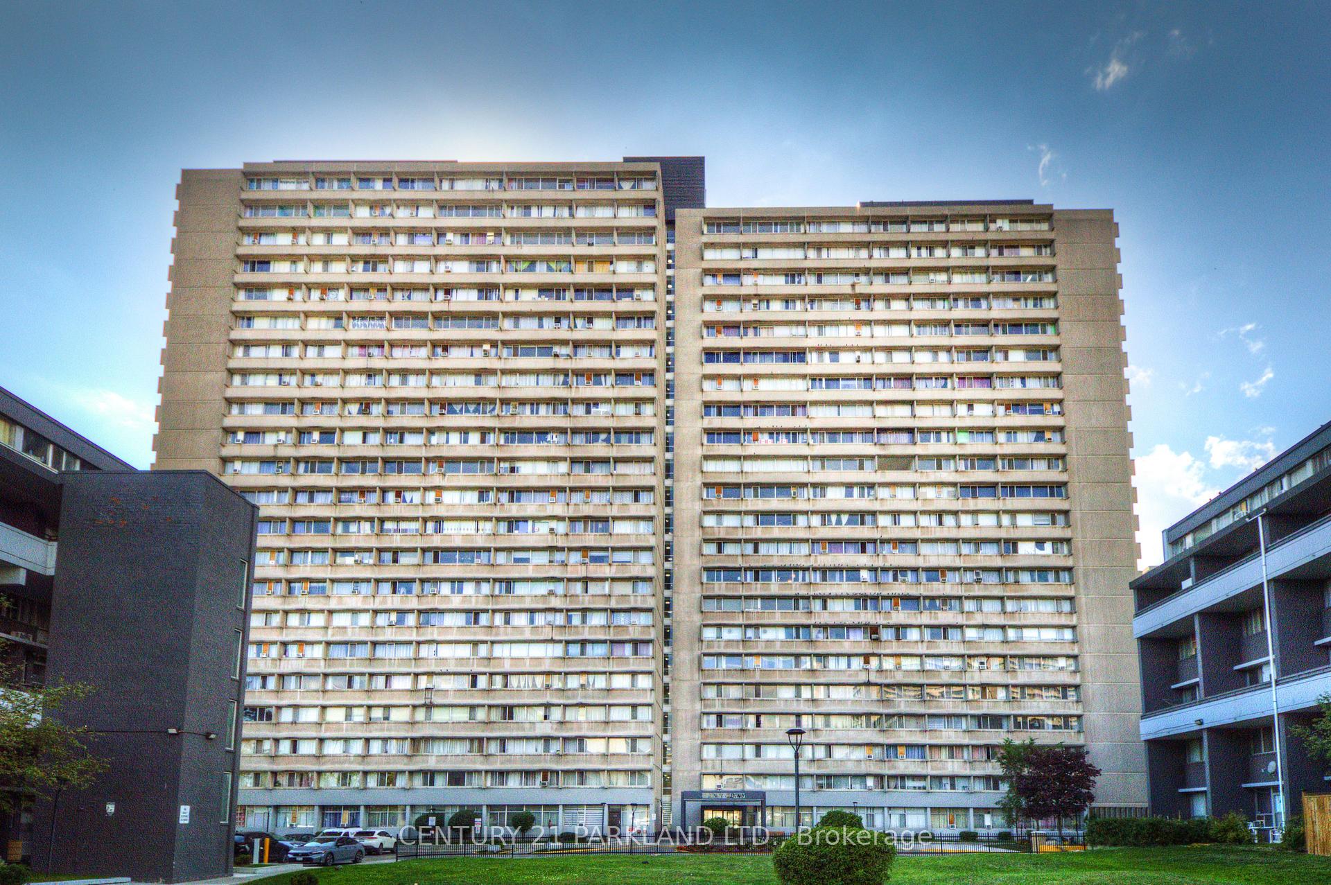 Photo 2 of Unit 1409, 10 Sunny Glenway, Toronto, Flemingdon Park — HOMEH