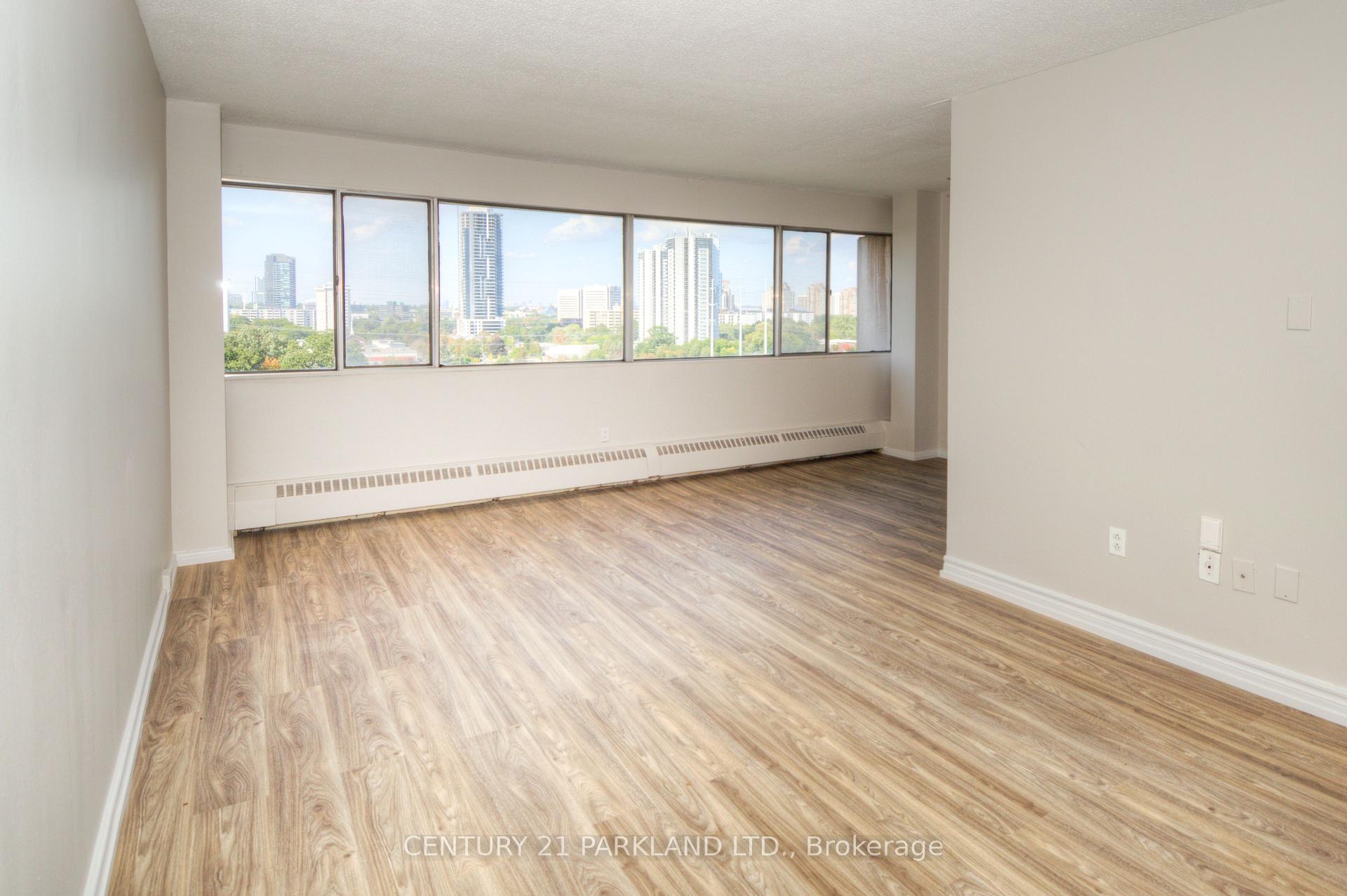 Photo 11 of Unit 1409, 10 Sunny Glenway, Toronto, Flemingdon Park — HOMEH
