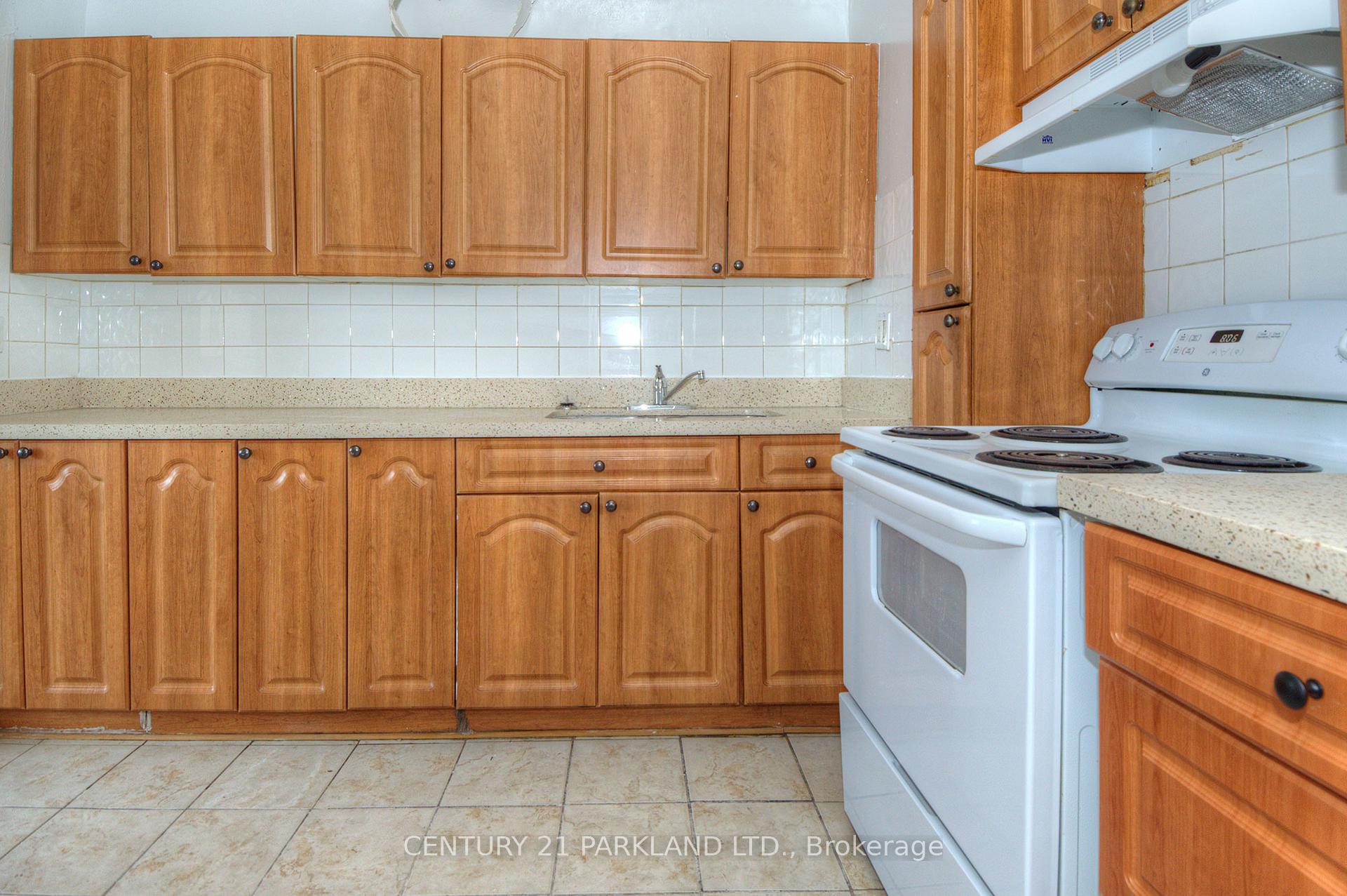 Photo 16 of Unit 1409, 10 Sunny Glenway, Toronto, Flemingdon Park — HOMEH
