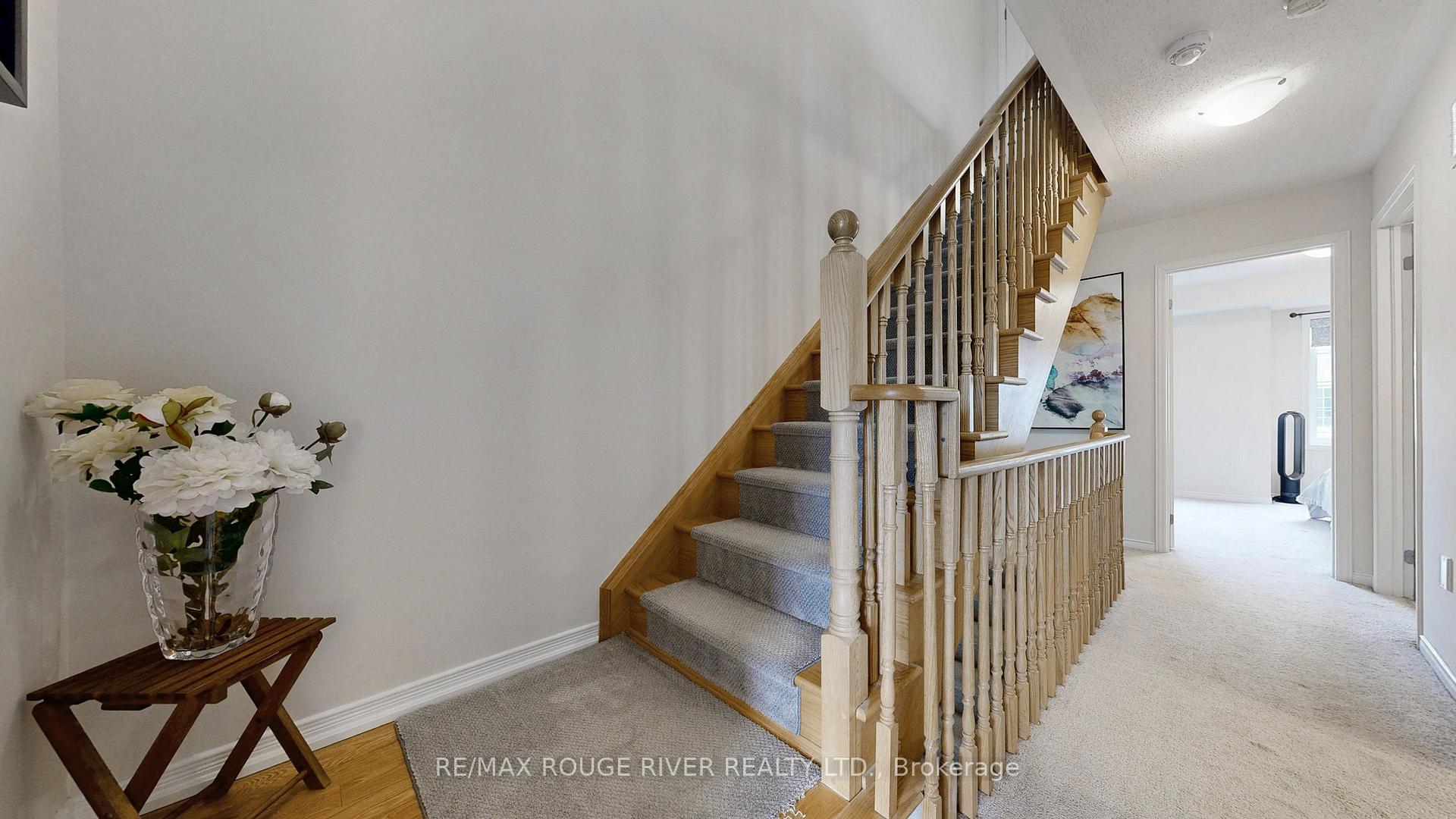Photo 20 of 34 Icy Note Path, Oshawa, Windfields — HOMEH