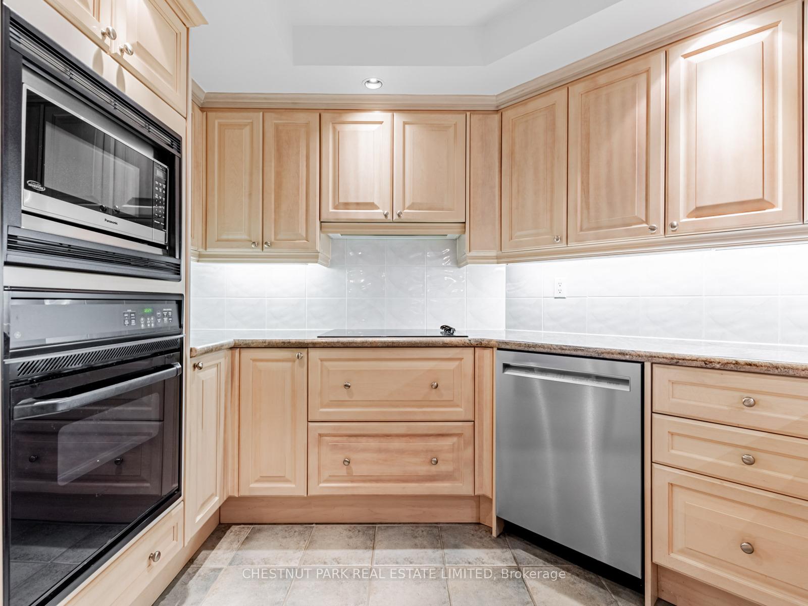 Photo 6 of Unit 514, 2727 Yonge Street, Toronto, Lawrence Park South — HOMEH