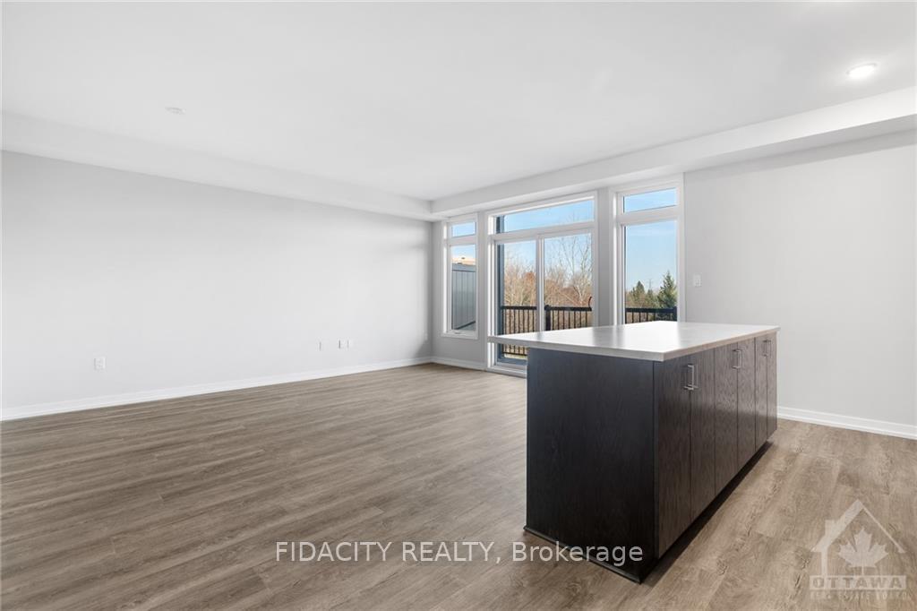 Photo 4 of Unit E, 225 Citiplace Drive E, Ottawa, Merivale Industrial Park/Citiplace — HOMEH