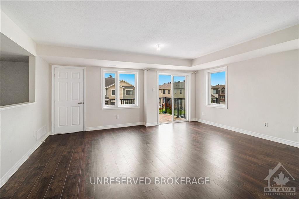 Photo 2 of 311 Aphelion Crescent, Ottawa, Barrhaven - Half Moon Bay — HOMEH