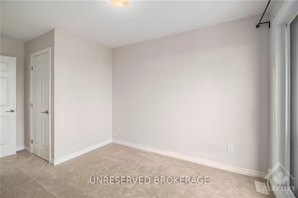Photo 9 of 311 Aphelion Crescent, Ottawa, Barrhaven - Half Moon Bay — HOMEH