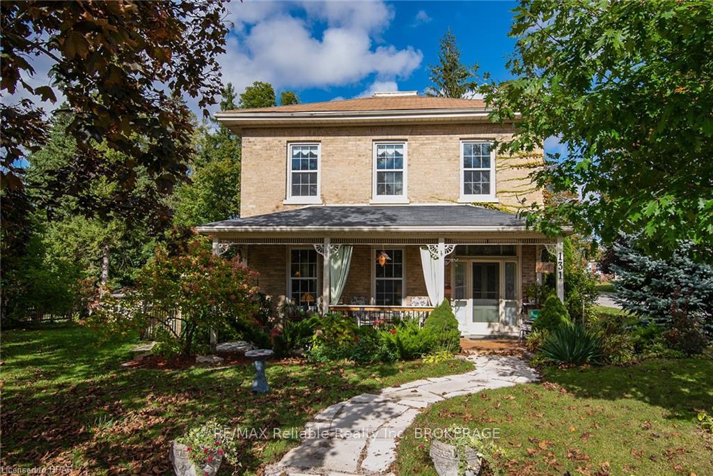 Front of 131 Rattenbury Street E